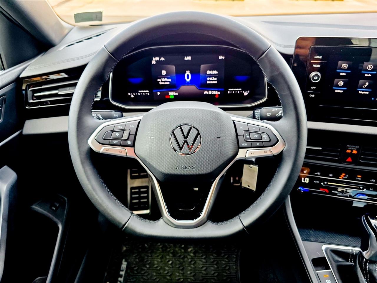 Volkswagen Jetta  2025