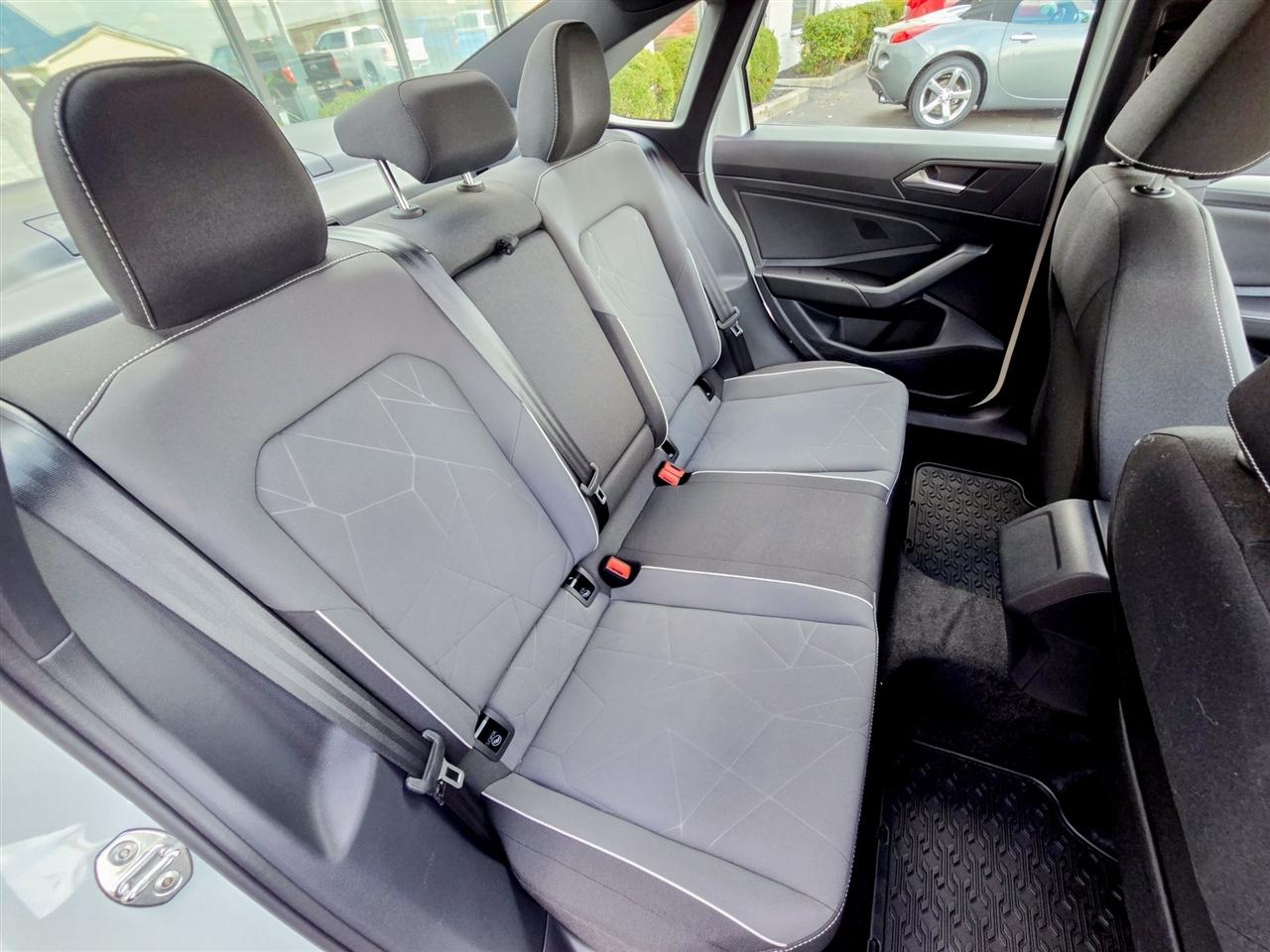 Volkswagen Jetta  2025