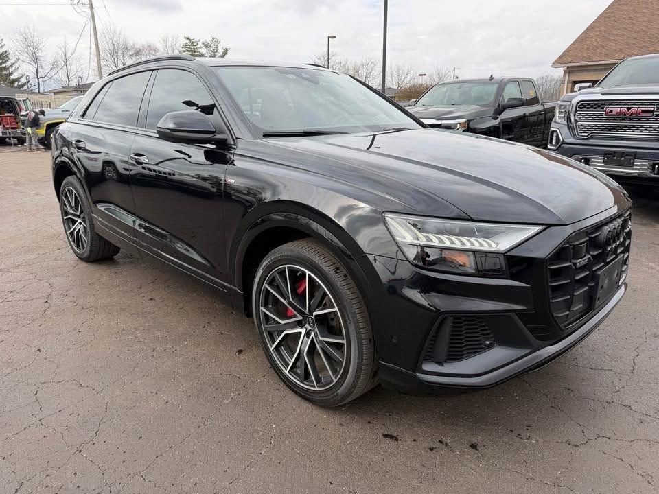 Audi Q8  2023
