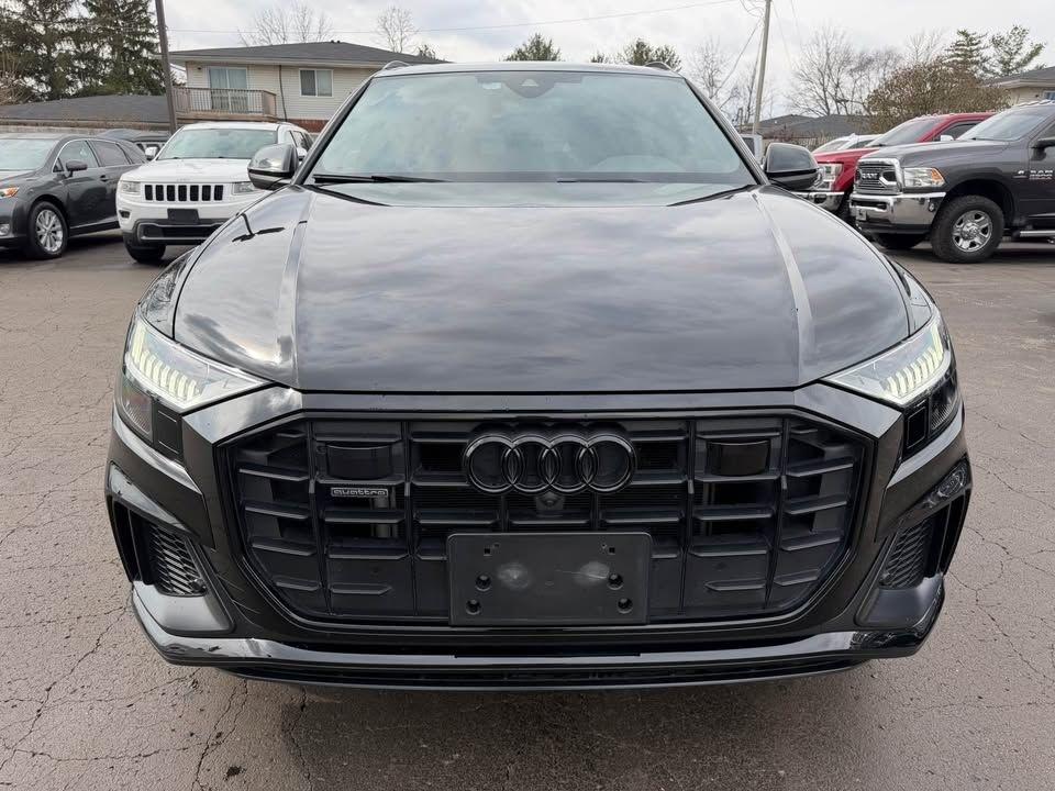 Audi Q8  2023