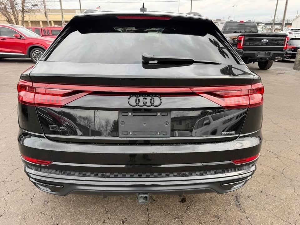 Audi Q8  2023