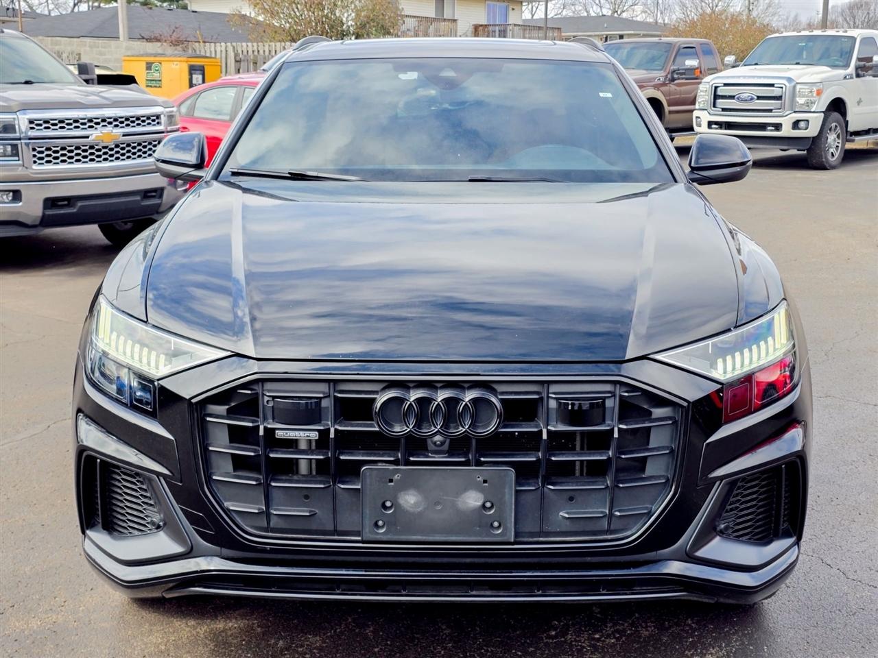 Audi Q8  2023