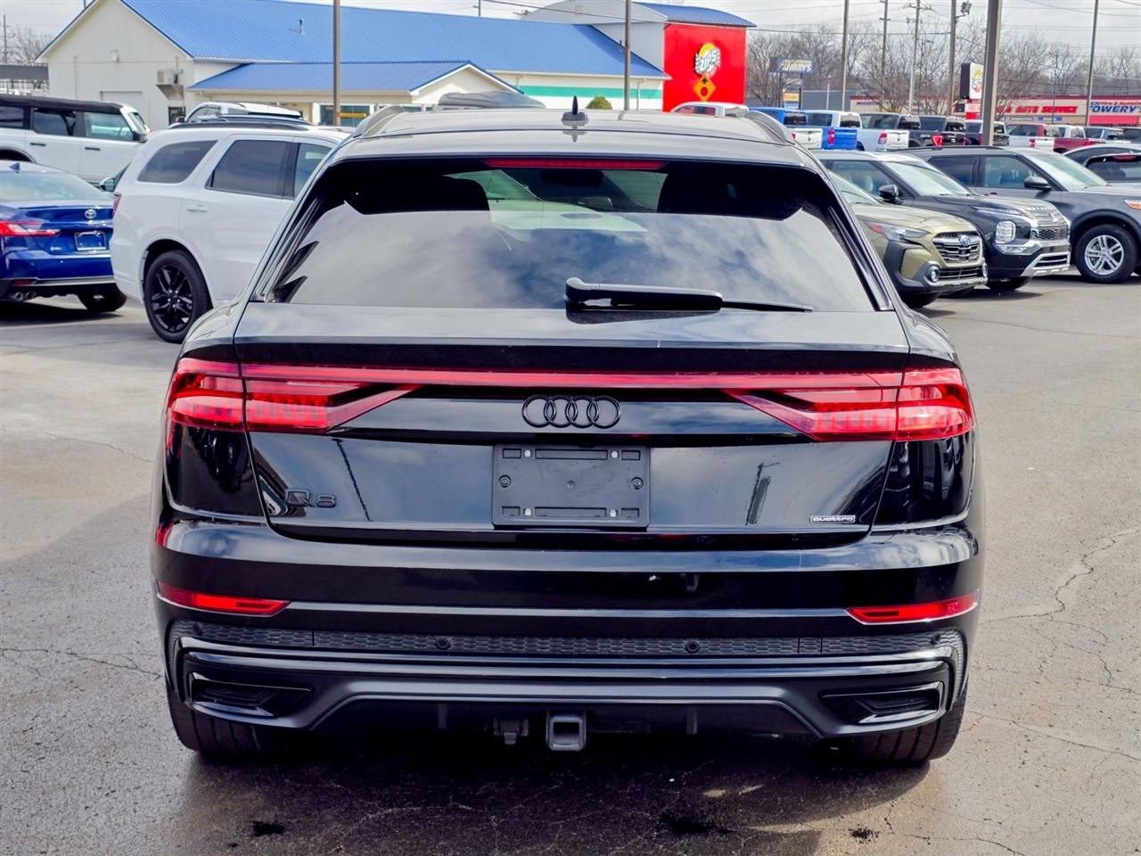 Audi Q8  2023