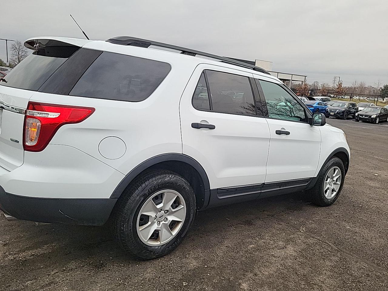 Ford Explorer 4WD 4dr Base 2013