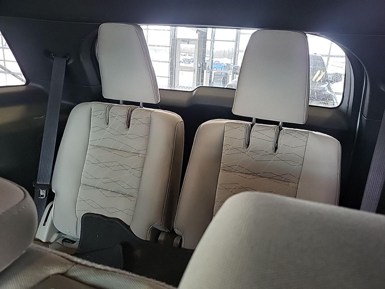 Ford Explorer 4WD 4dr Base 2013