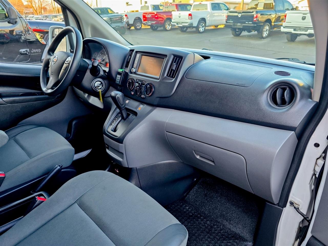 Nissan NV200 Compact Cargo  2021