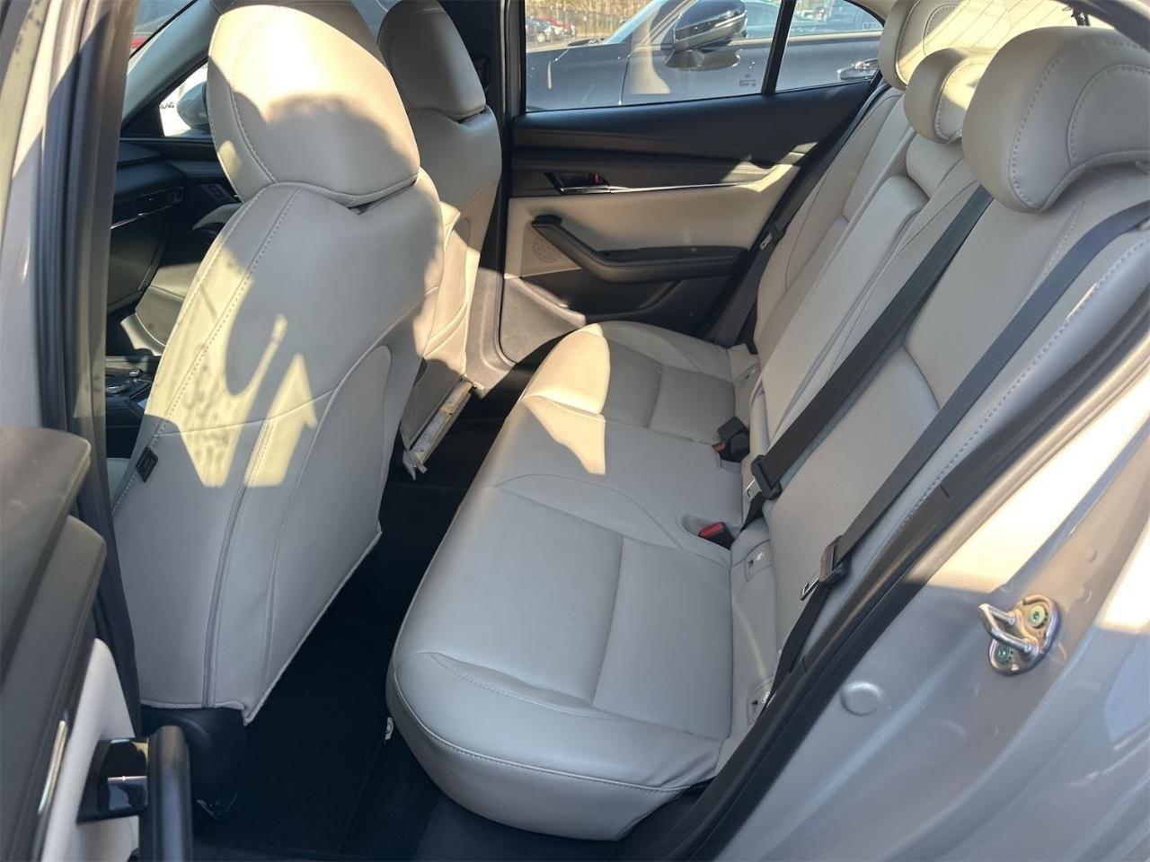 Mazda Mazda3 Sedan  2025