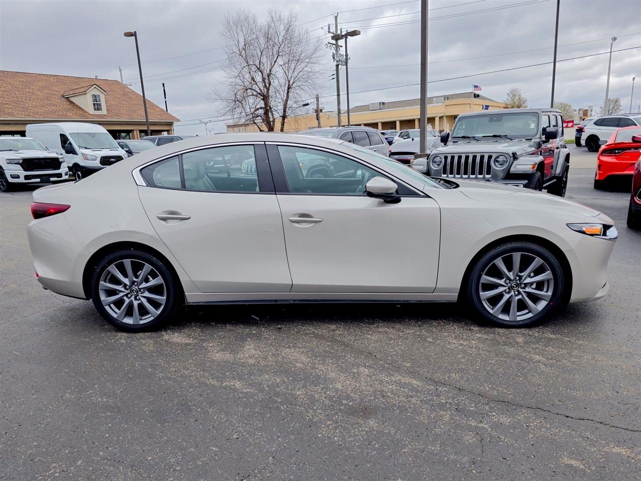 Mazda Mazda3 Sedan  2025
