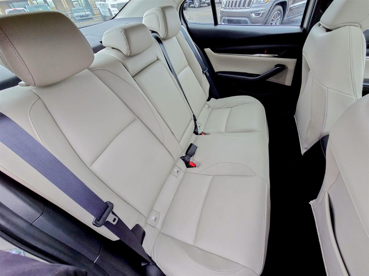 Mazda Mazda3 Sedan  2025