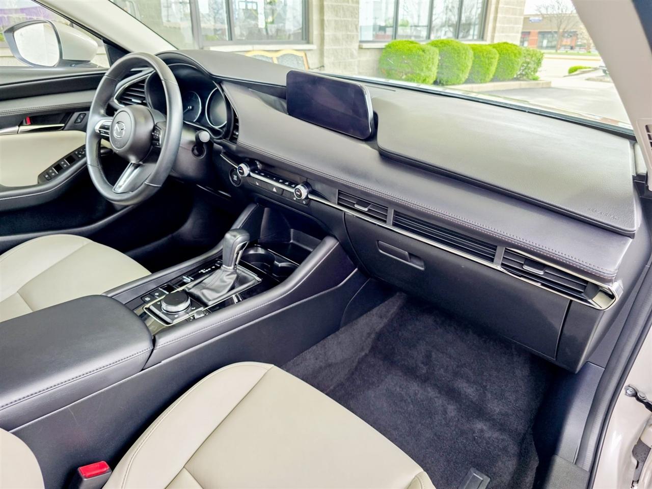 Mazda Mazda3 Sedan  2025