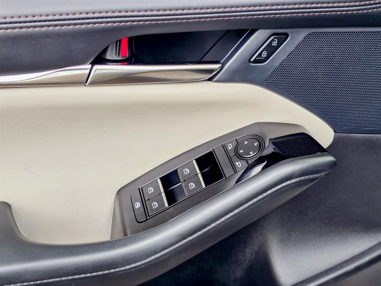 Mazda Mazda3 Sedan  2025