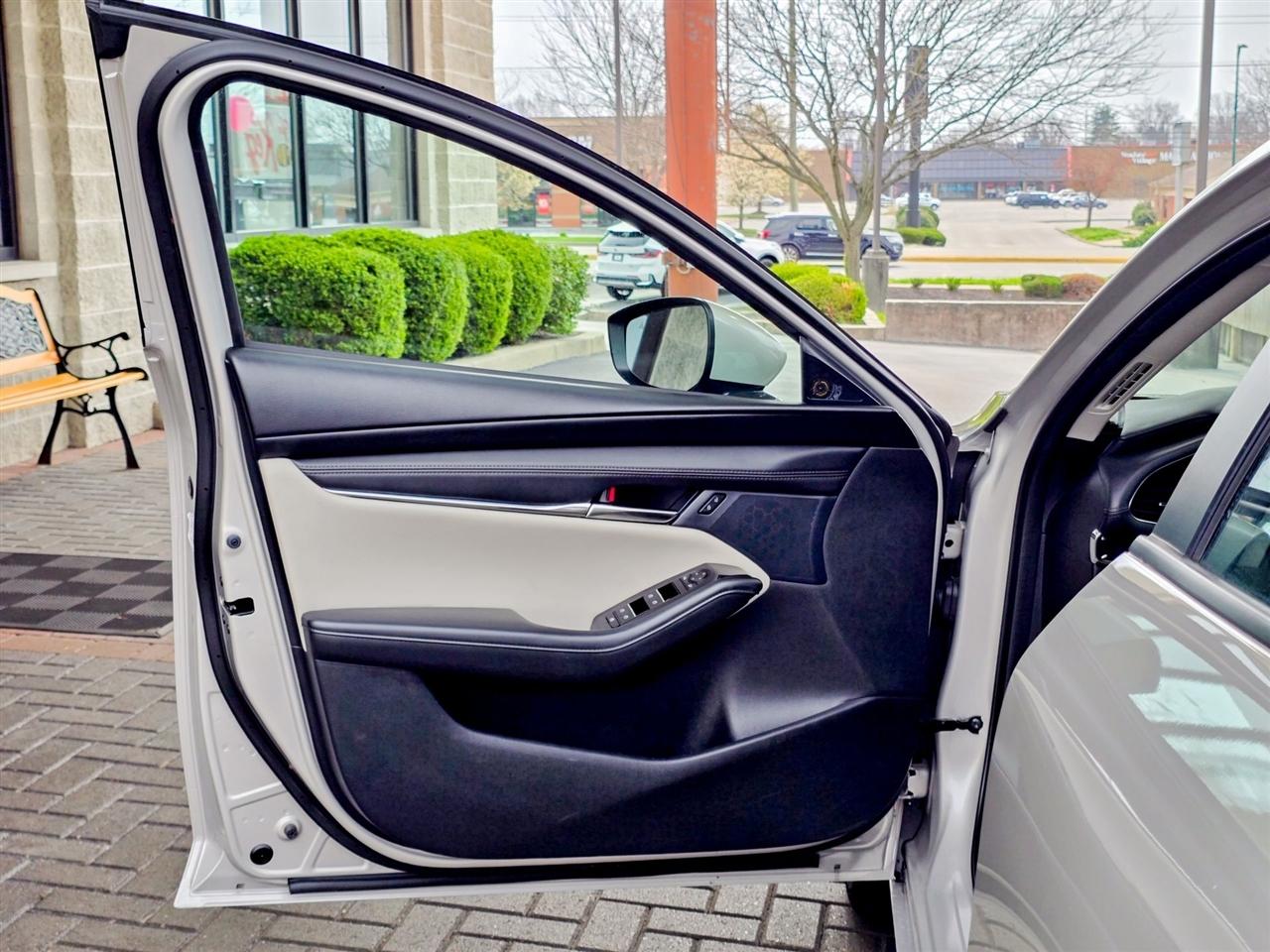 Mazda Mazda3 Sedan  2025