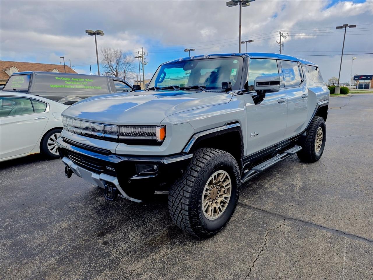 GMC HUMMER EV SUV  2024