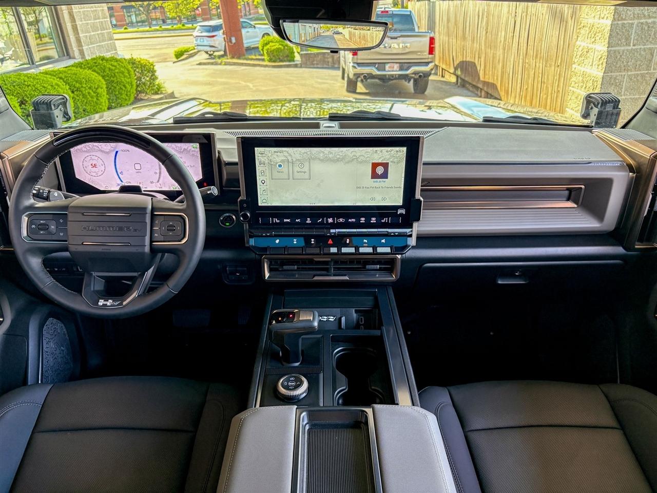 GMC HUMMER EV SUV  2024