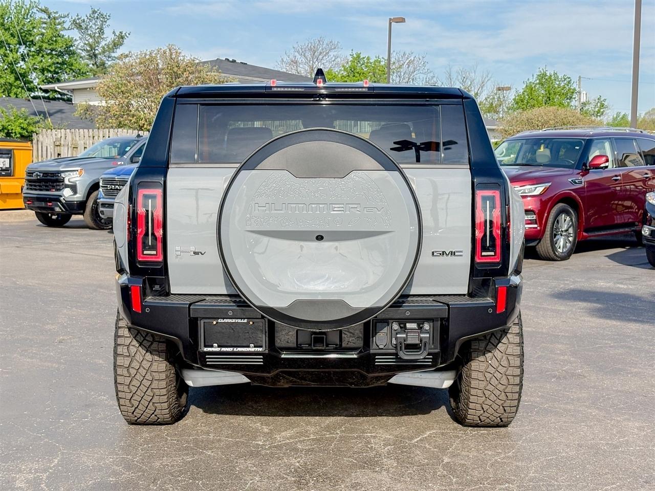 GMC HUMMER EV SUV  2024