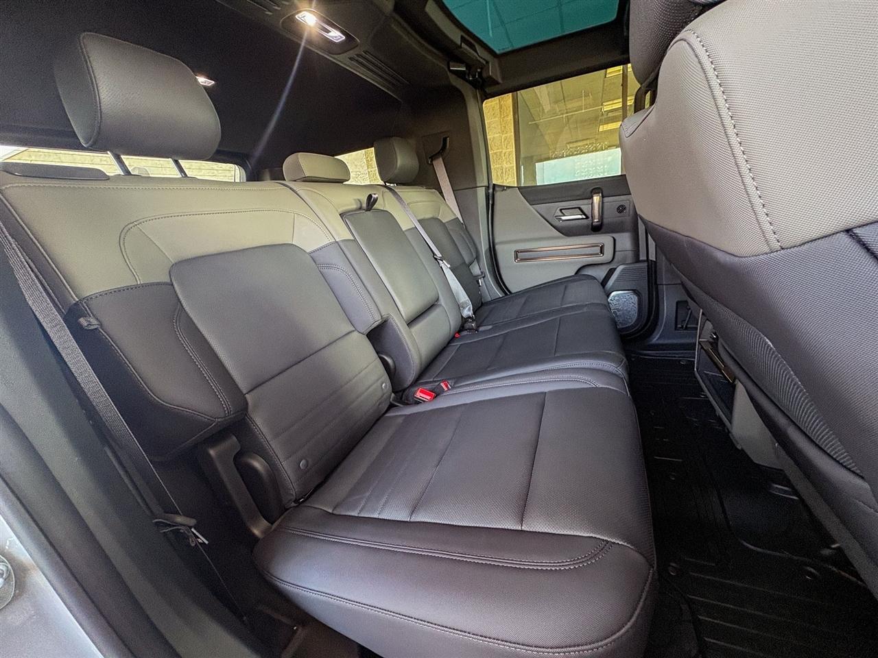 GMC HUMMER EV SUV  2024