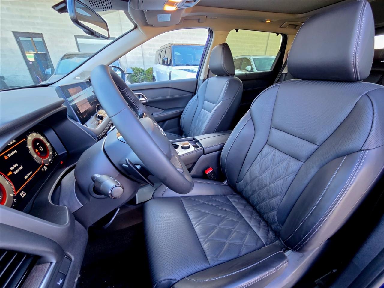 Nissan Rogue Platinum AWD 2025