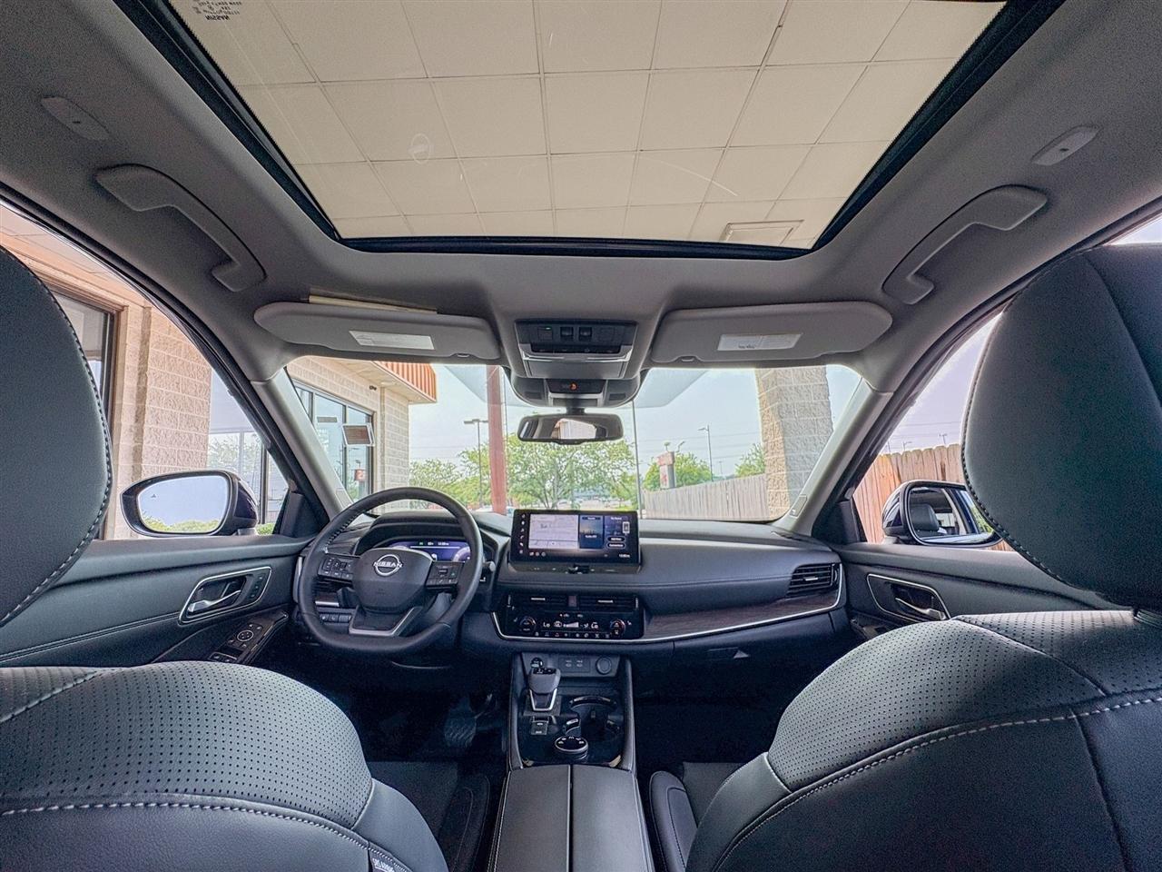 Nissan Rogue Platinum AWD 2025