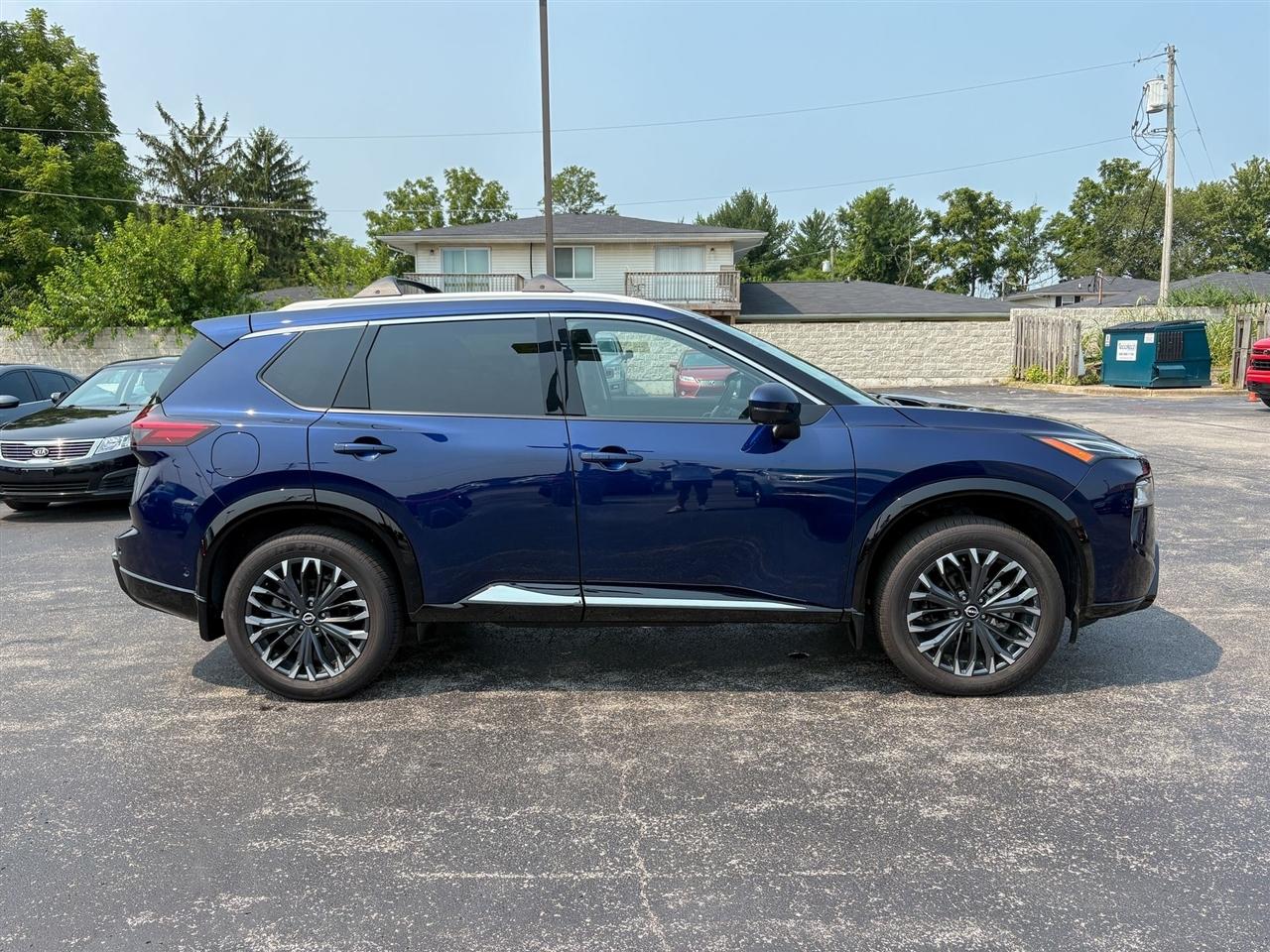 Nissan Rogue Platinum AWD 2025