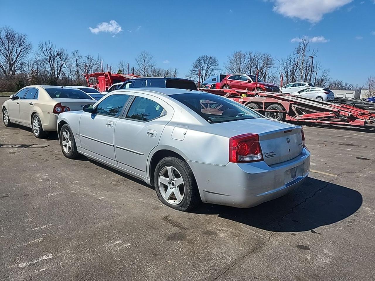 Dodge Charger 4dr Sdn SXT RWD 2010