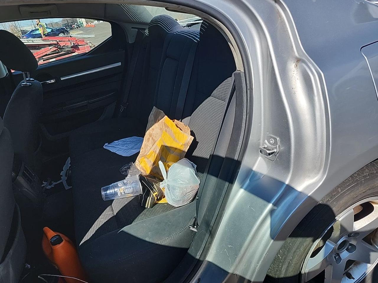 Dodge Charger 4dr Sdn SXT RWD 2010