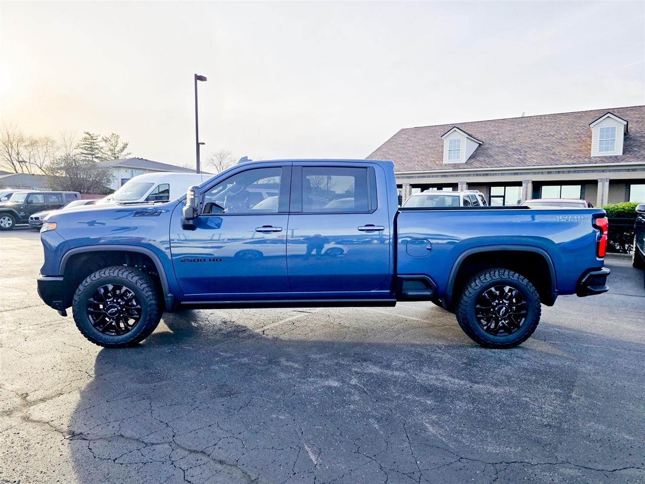 Chevrolet Silverado 2500HD  2025