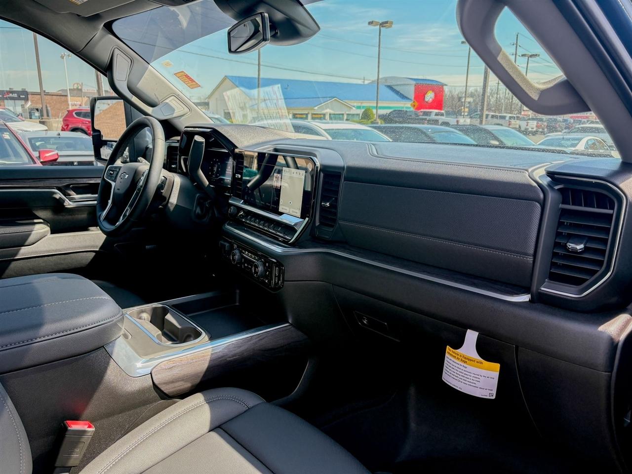 Chevrolet Silverado 2500HD  2025