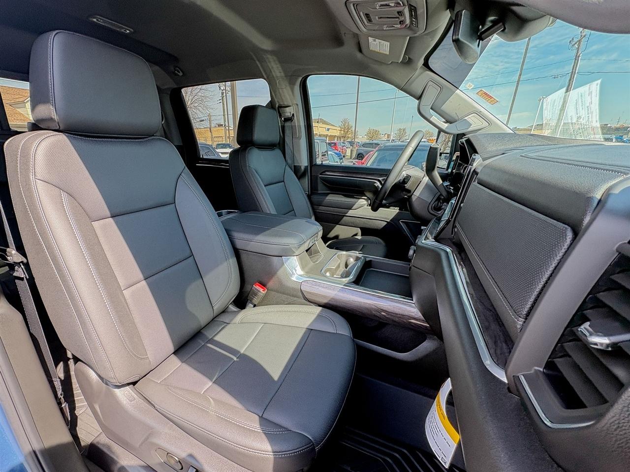 Chevrolet Silverado 2500HD  2025