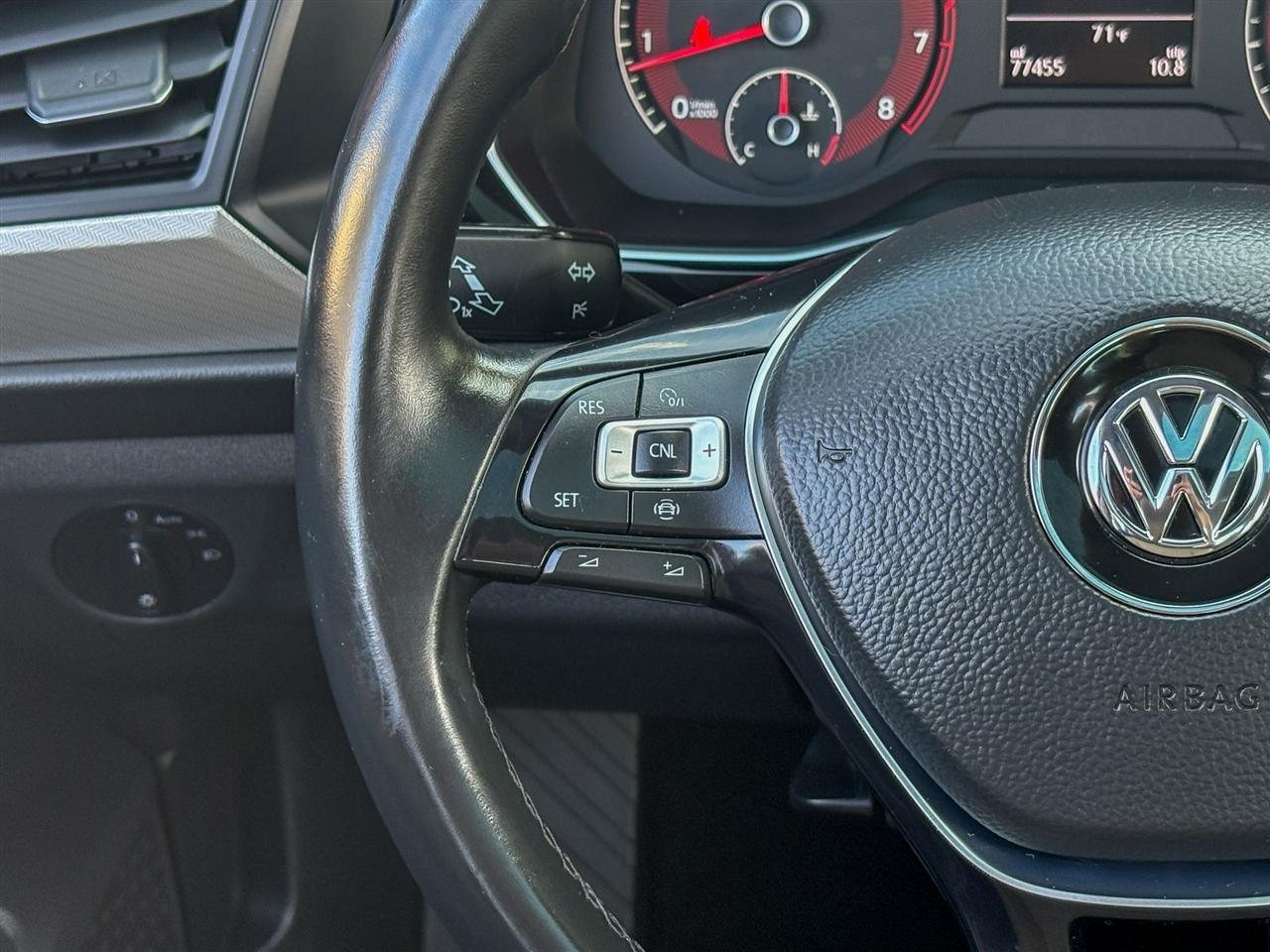 Volkswagen Jetta  2019