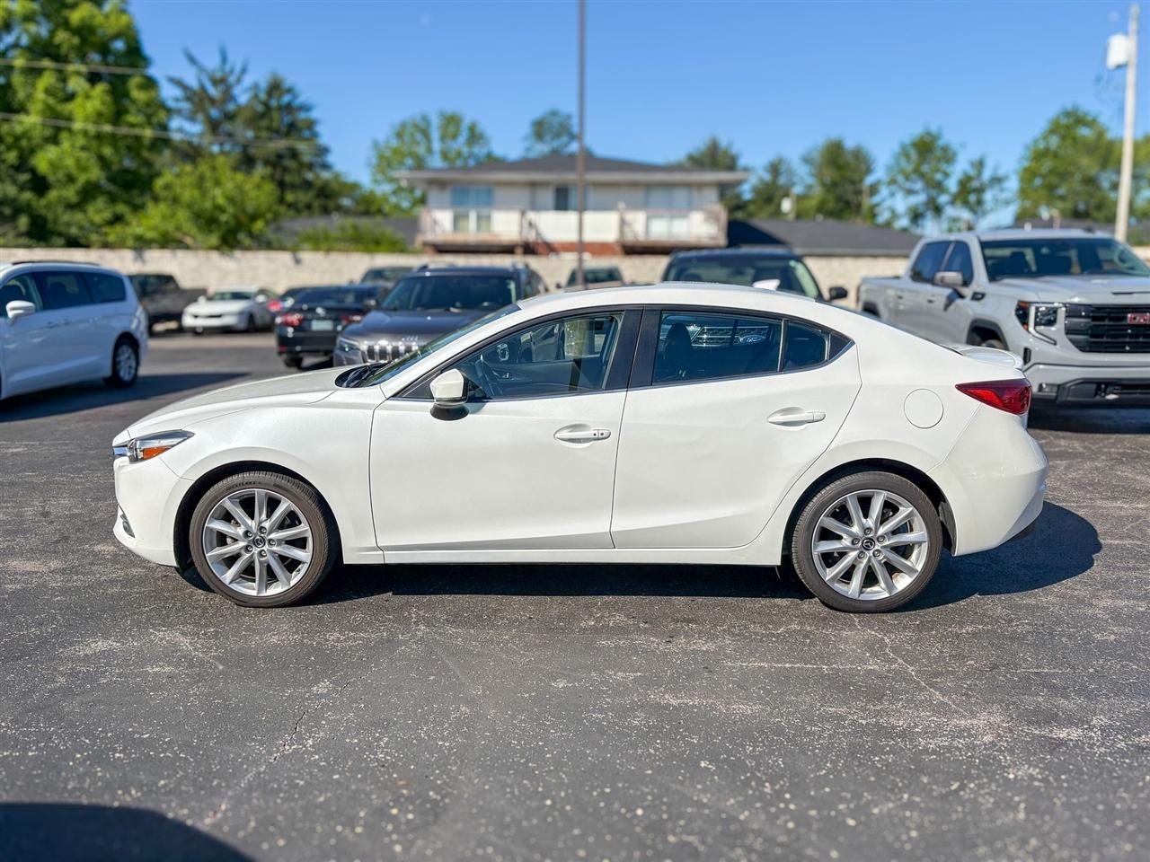 Mazda MAZDA3  2017