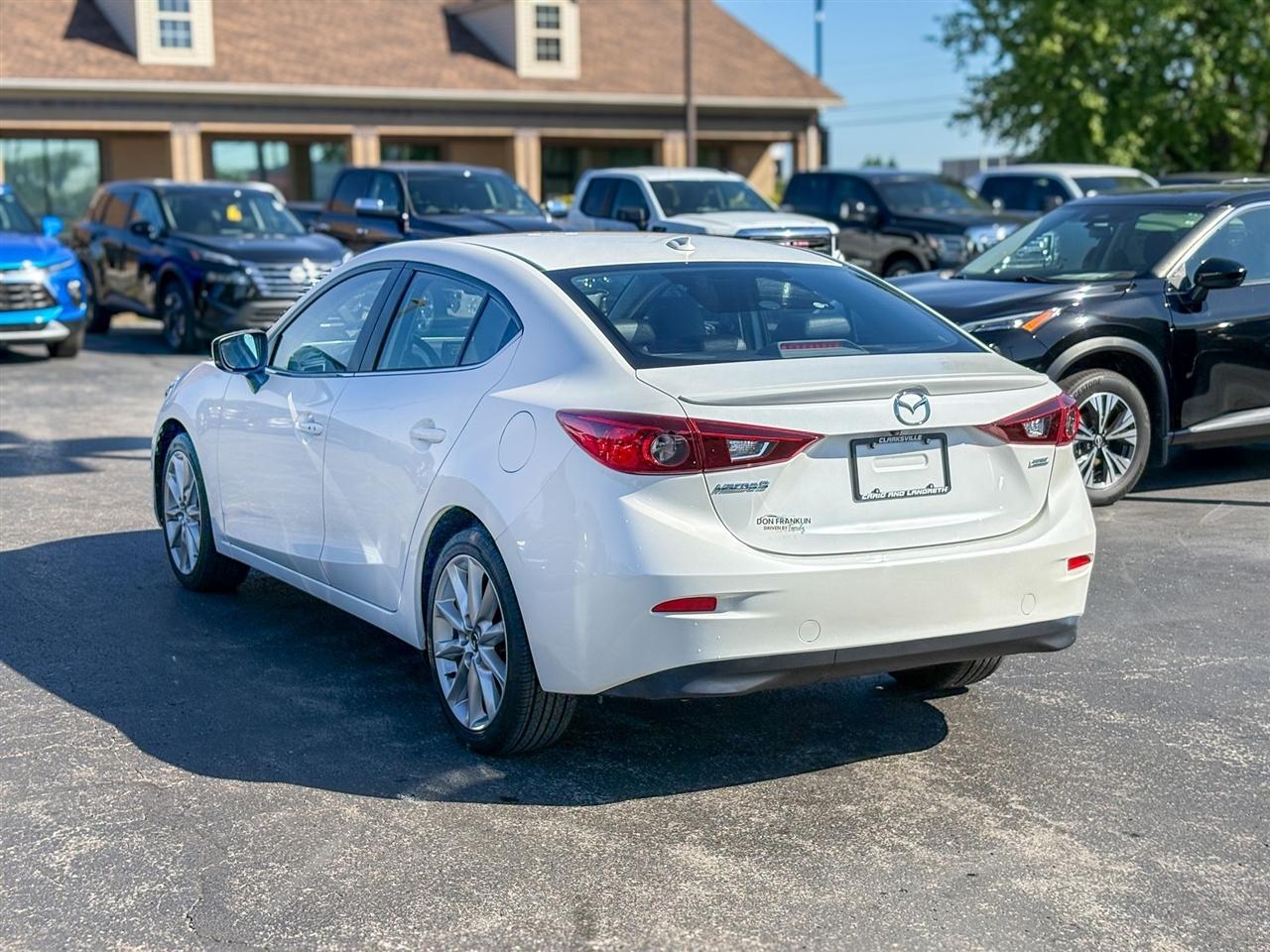 Mazda MAZDA3  2017