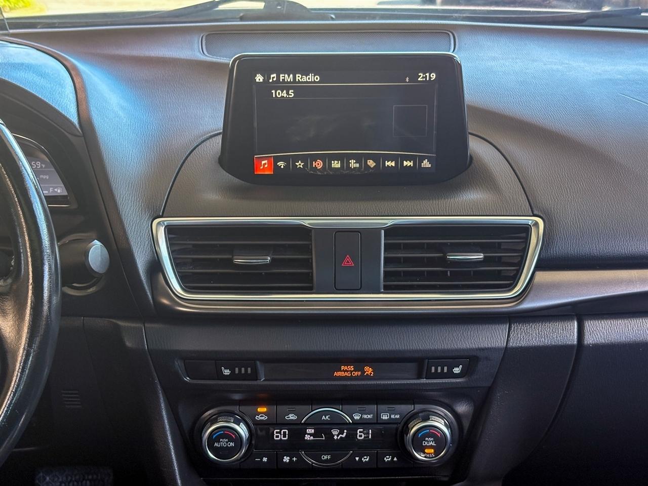 Mazda MAZDA3  2017