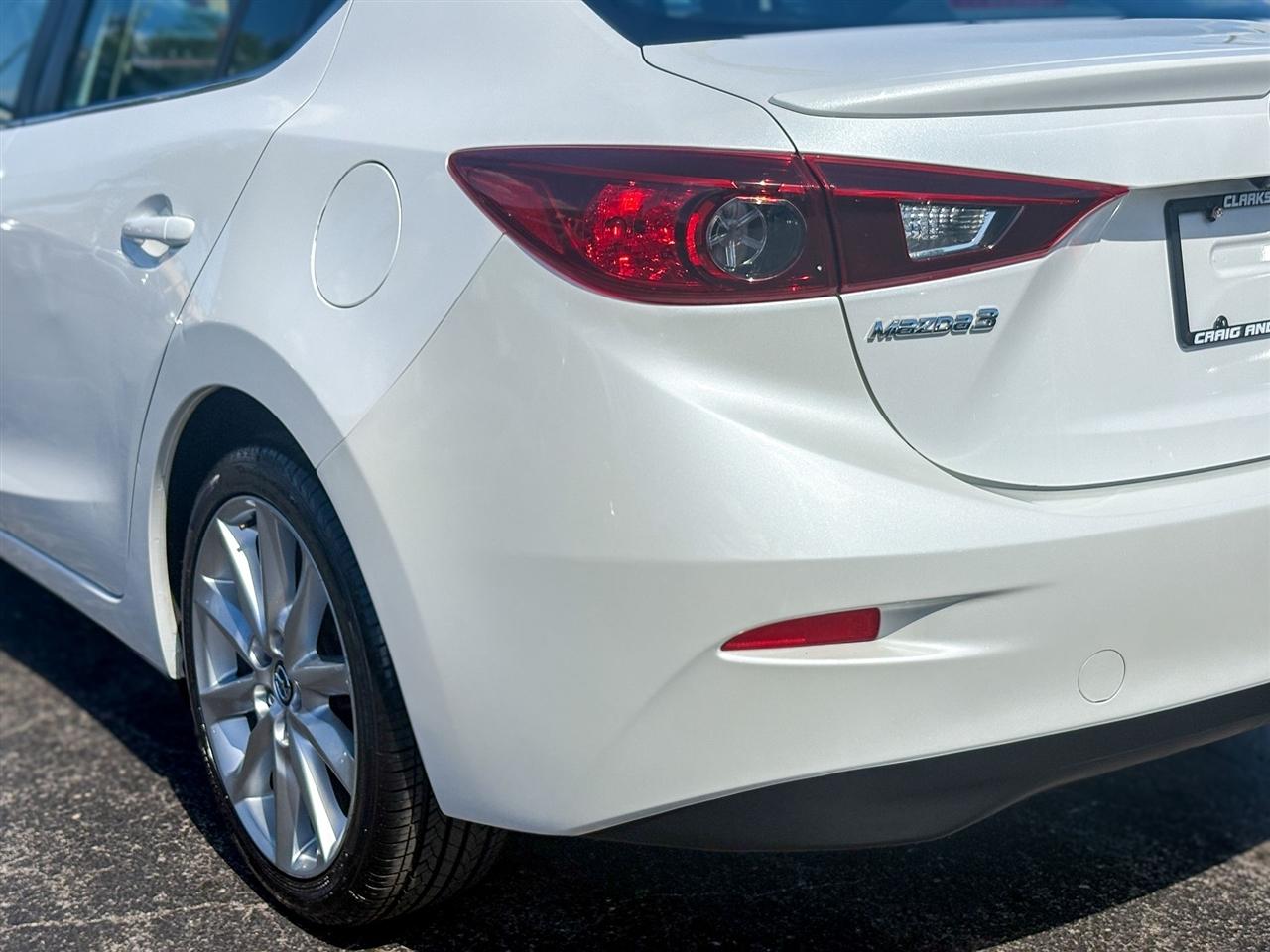 Mazda MAZDA3  2017