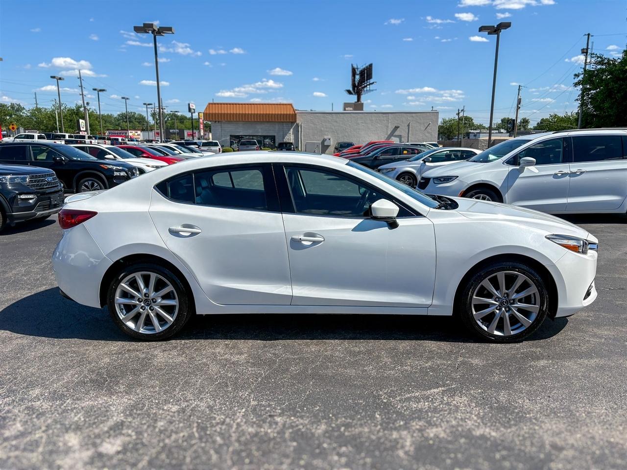 Mazda MAZDA3  2017