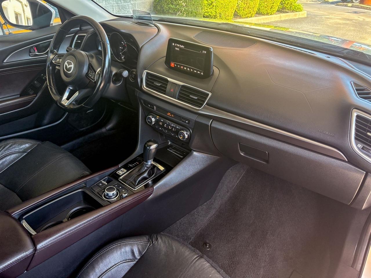 Mazda MAZDA3  2017