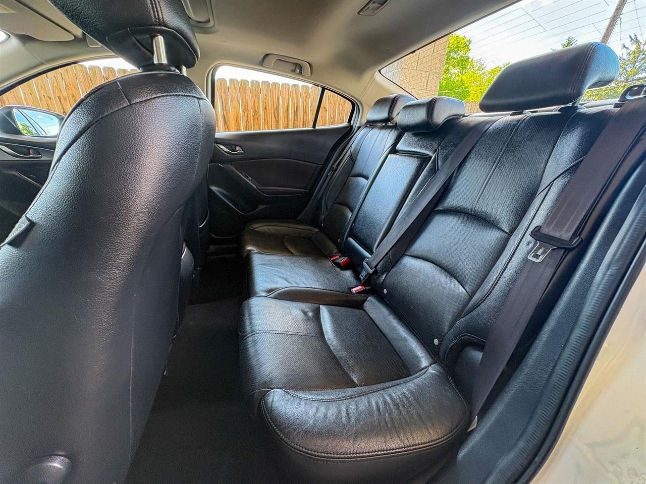 Mazda MAZDA3  2017