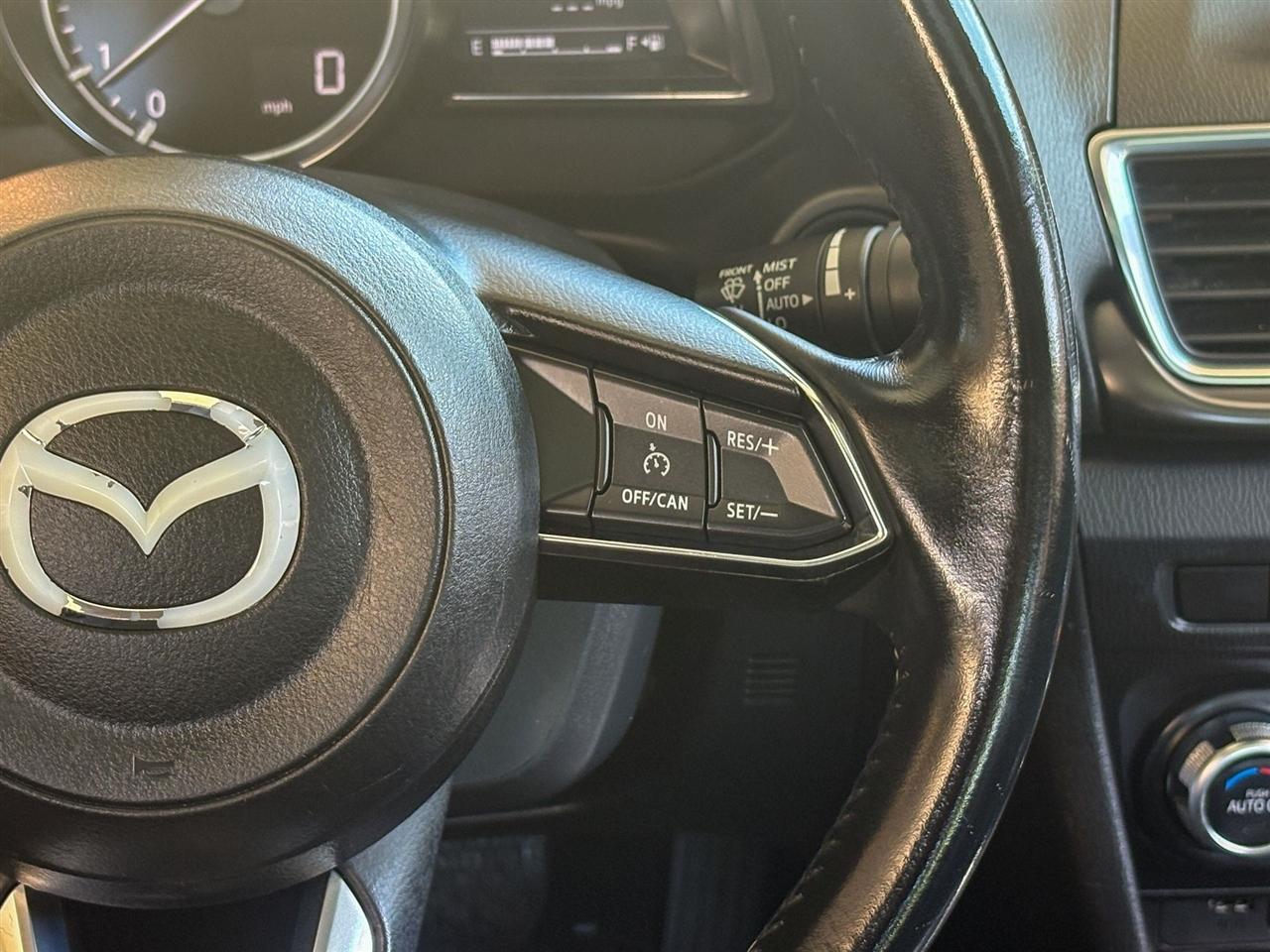 Mazda MAZDA3  2017