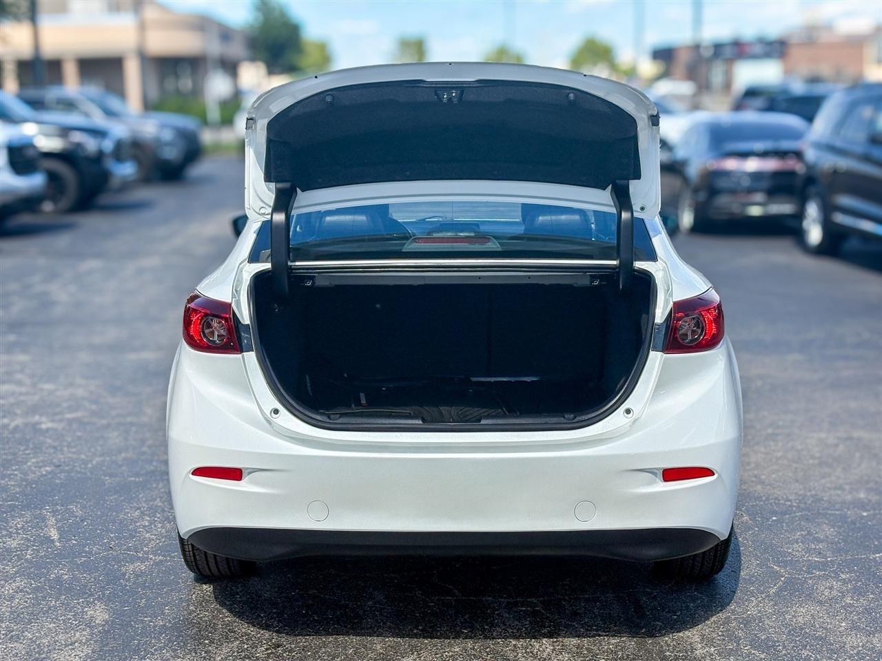 Mazda MAZDA3  2017