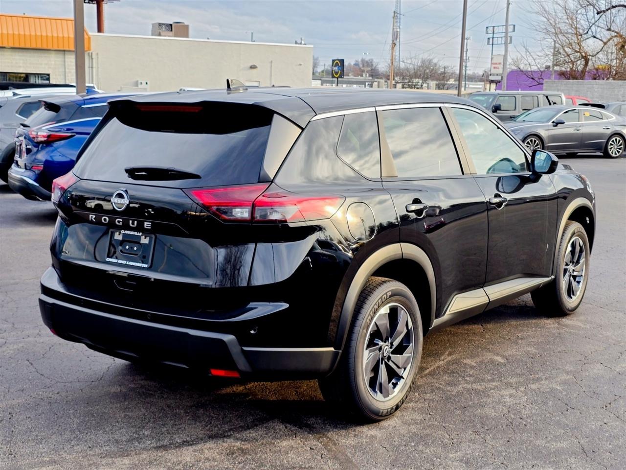 Nissan Rogue  2025