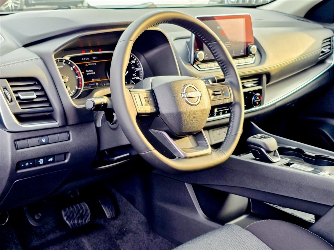 Nissan Rogue  2025