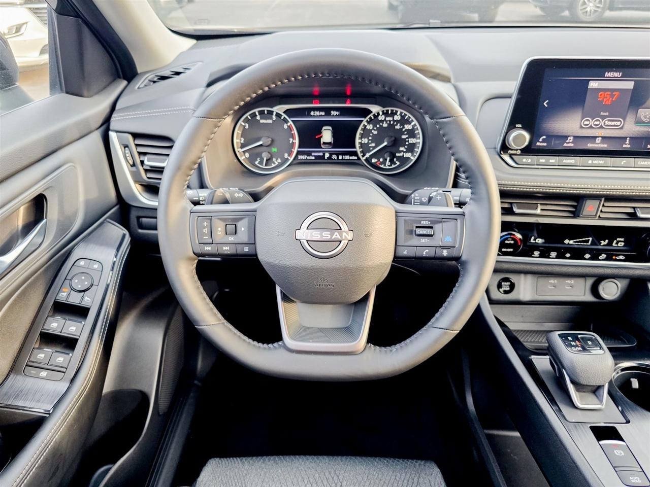 Nissan Rogue  2025