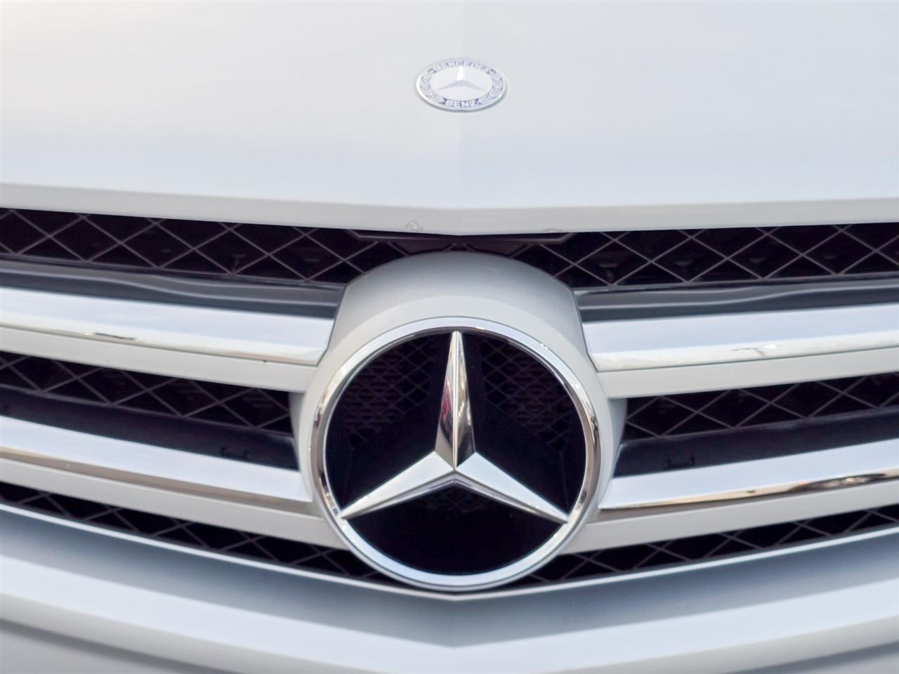 Mercedes-Benz GLK-Class  2010