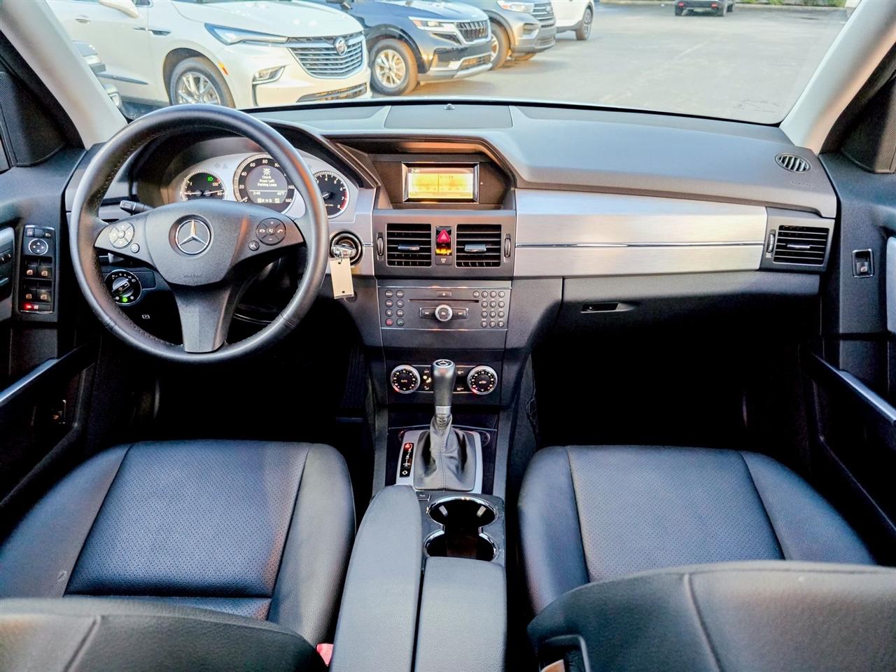 Mercedes-Benz GLK-Class  2010