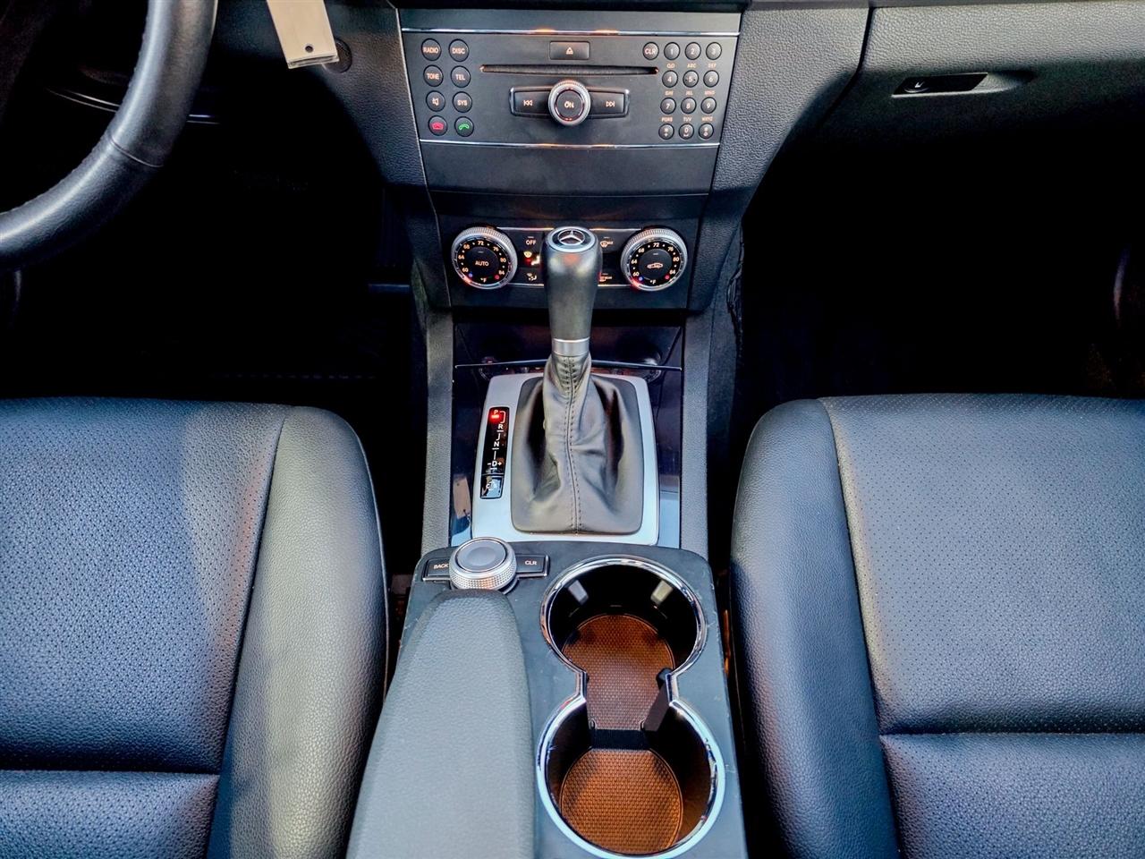 Mercedes-Benz GLK-Class  2010