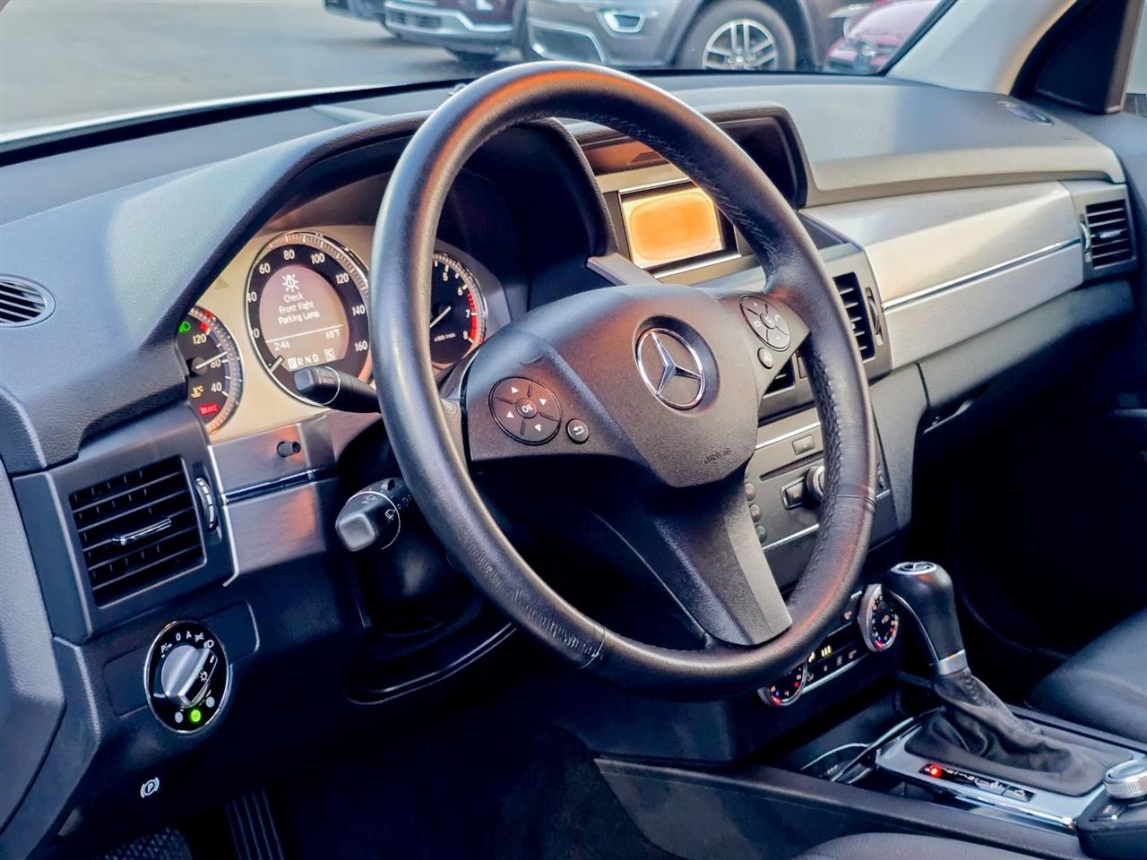 Mercedes-Benz GLK-Class  2010