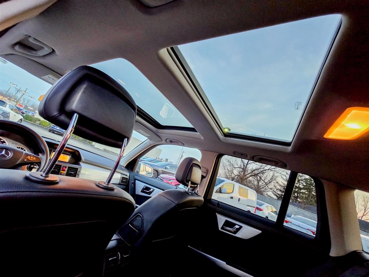 Mercedes-Benz GLK-Class  2010