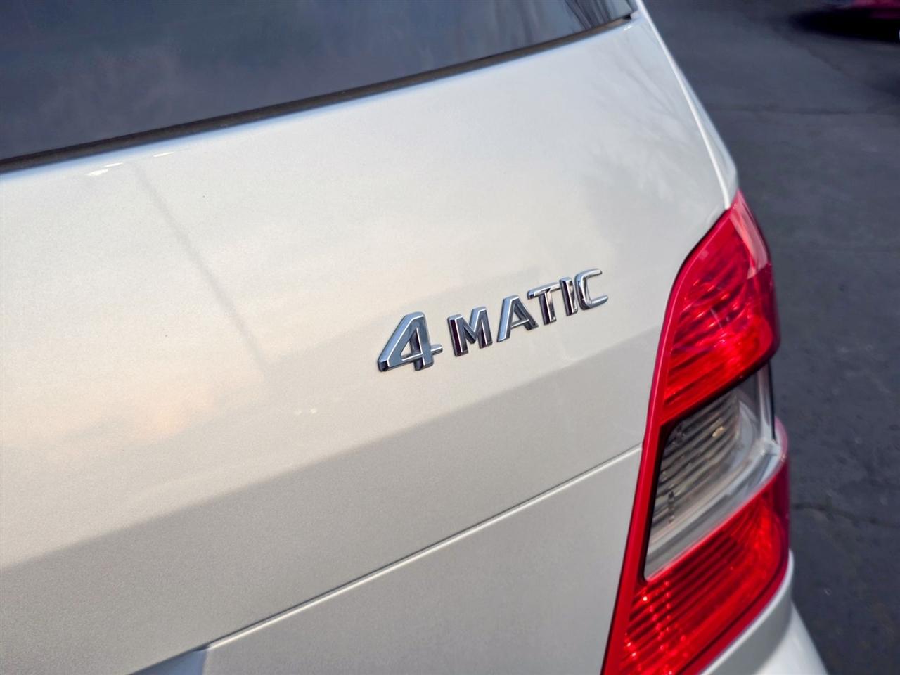 Mercedes-Benz GLK-Class  2010