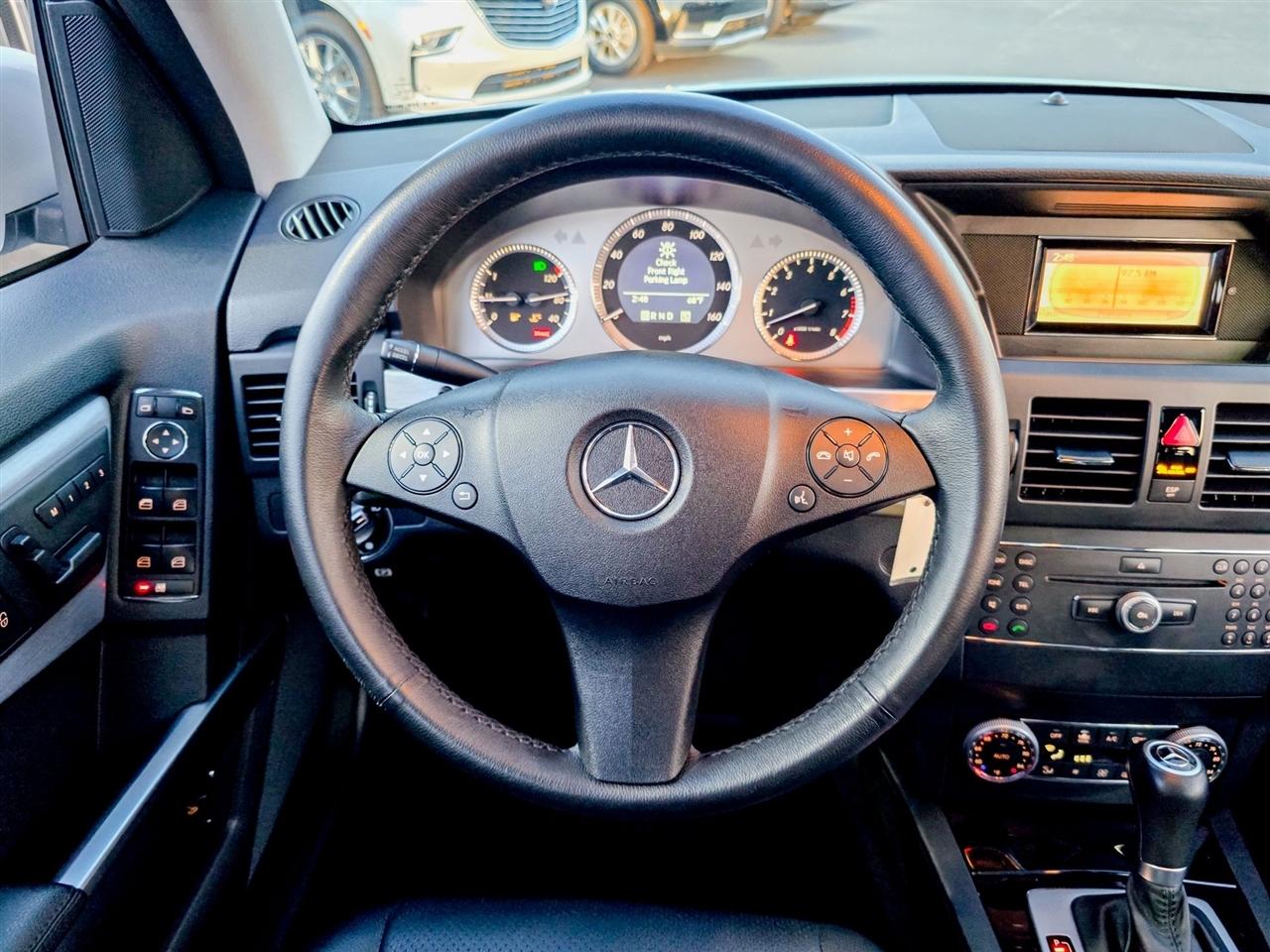 Mercedes-Benz GLK-Class  2010