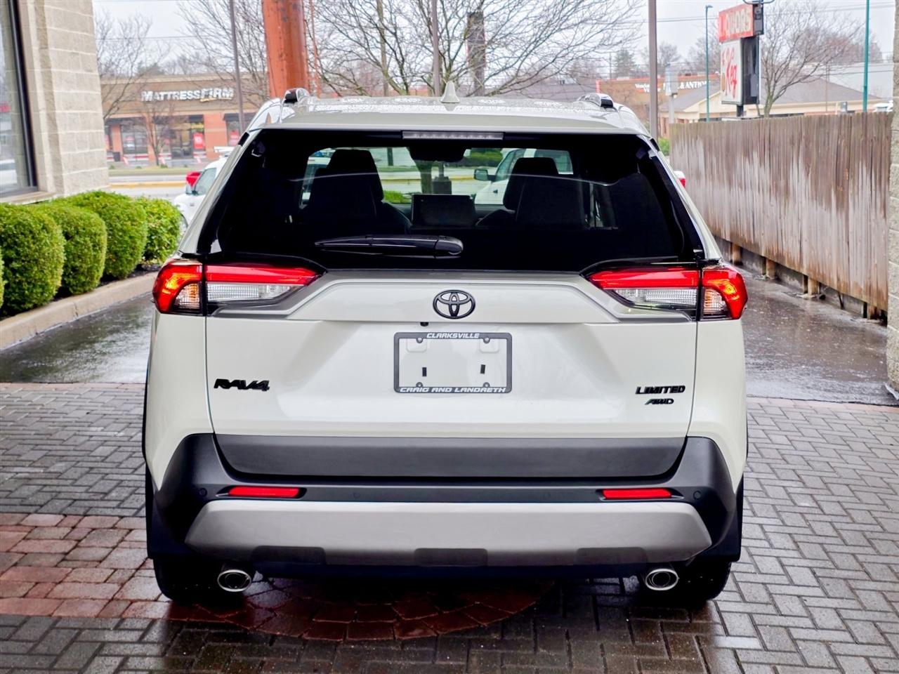 Toyota RAV4  2022