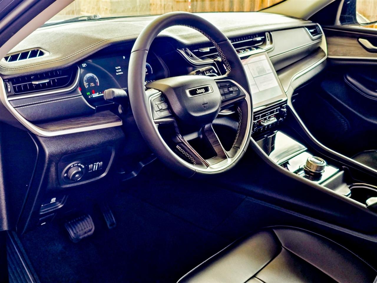 Jeep Grand Cherokee  2024